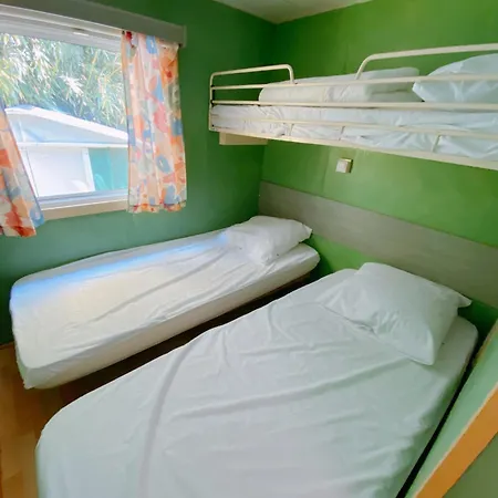 Camping Les Avenieres