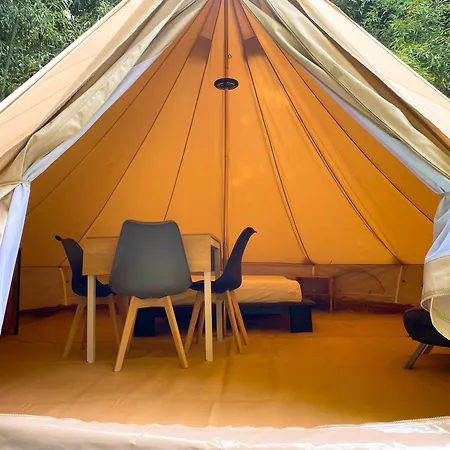 Les Avenières Camping