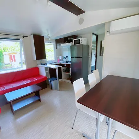 Camping Les Avenières *